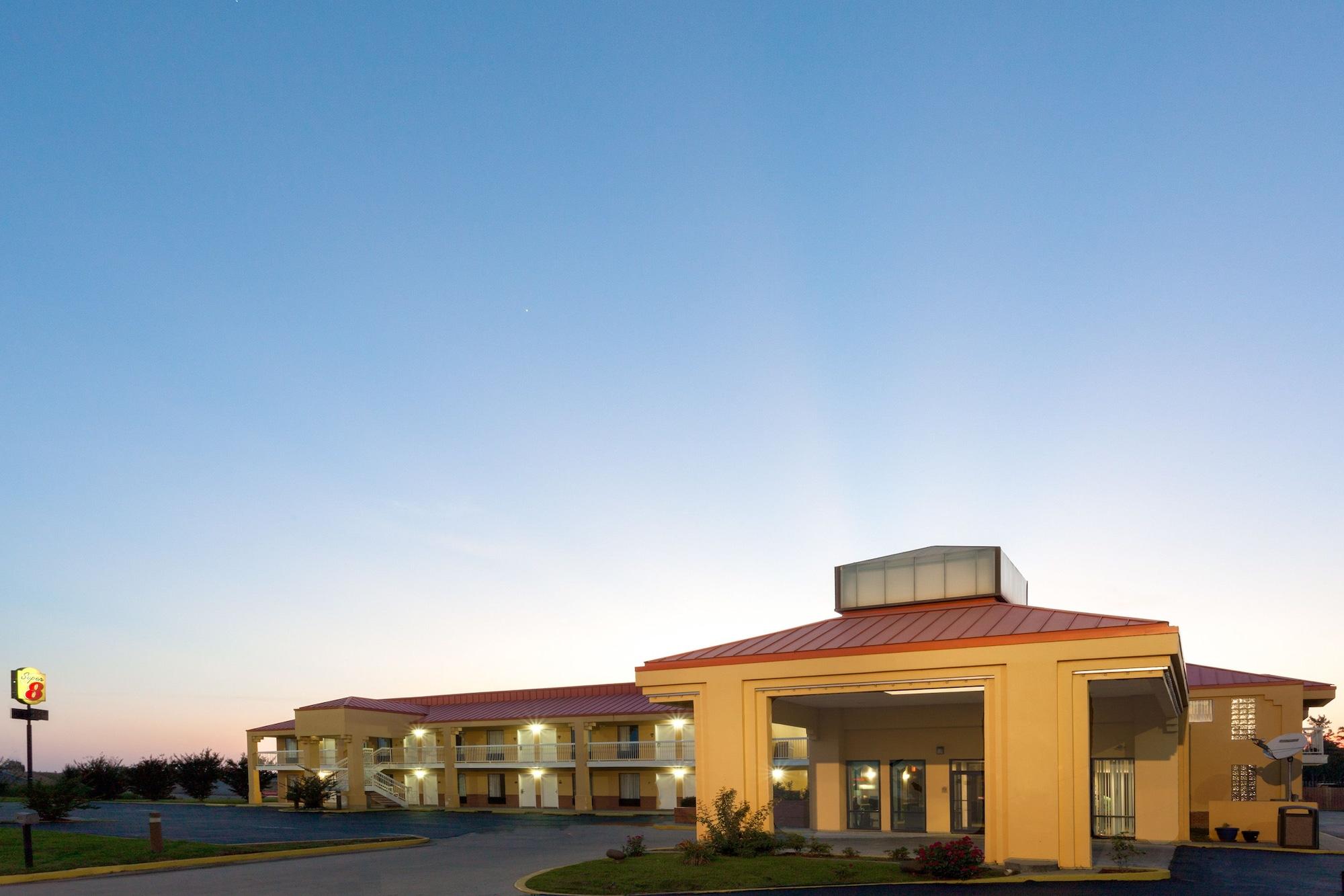Super 8 By Wyndham Madison/Ridgeland Area Hotel Luaran gambar